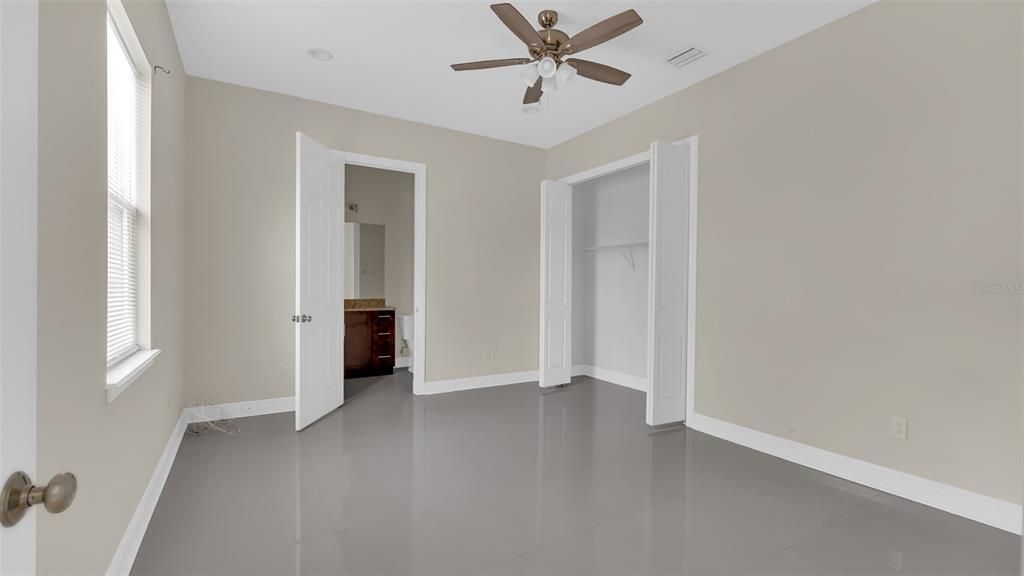 Active With Contract: $439,000 (3 beds, 3 baths, 1840 Square Feet)