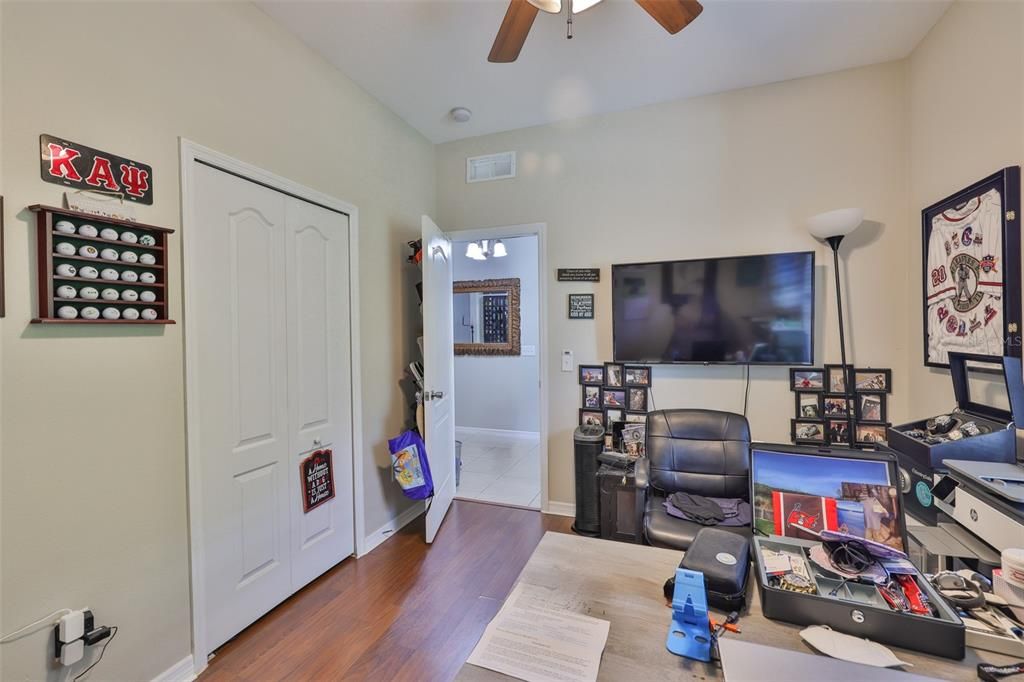 В аренду: $2,500 (4 спален, 2 ванн, 1887 Квадратных фут)