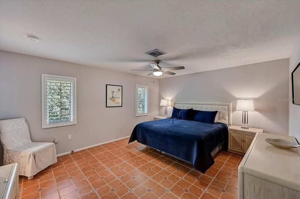 For Rent: $6,000 (2 beds, 2 baths, 1867 Square Feet)