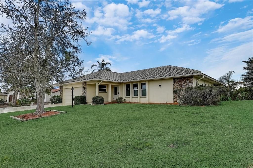 For Rent: $6,000 (2 beds, 2 baths, 1867 Square Feet)