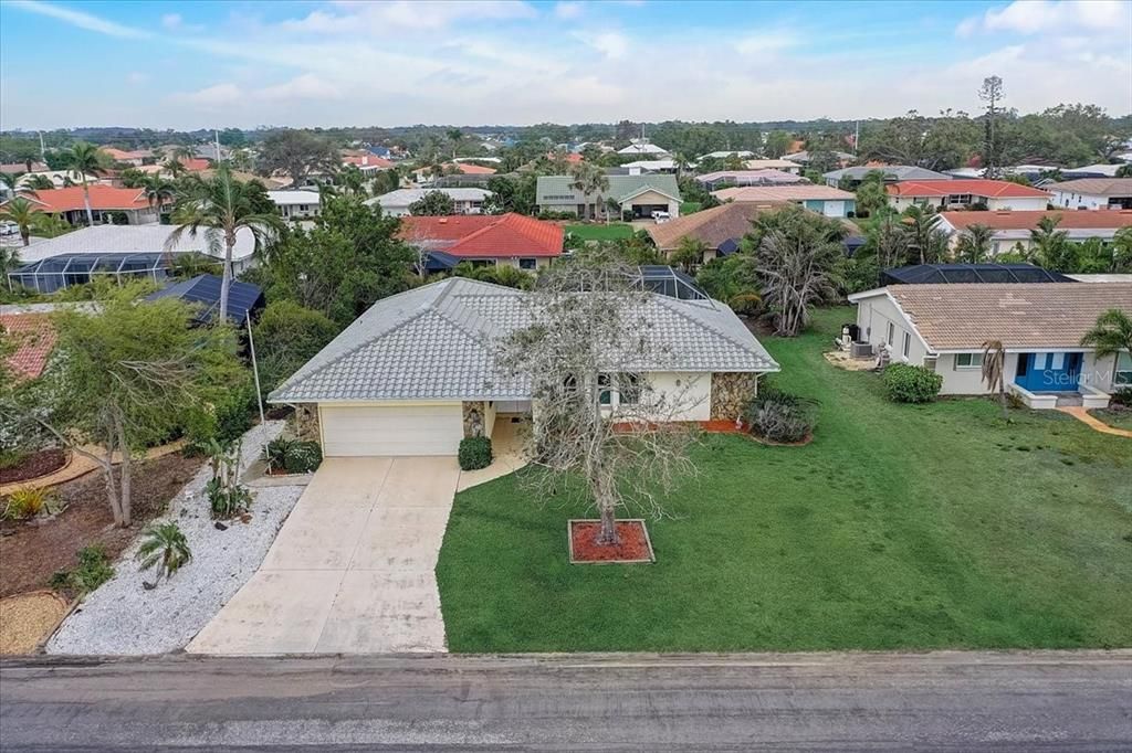 For Rent: $6,000 (2 beds, 2 baths, 1867 Square Feet)