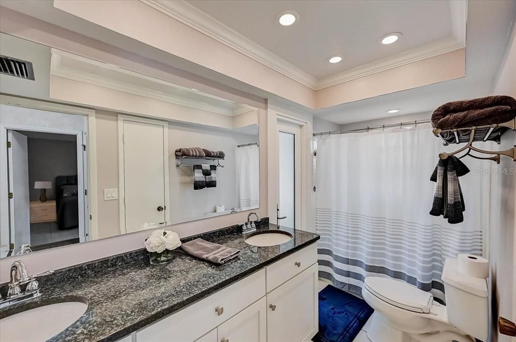 For Rent: $6,000 (2 beds, 2 baths, 1867 Square Feet)