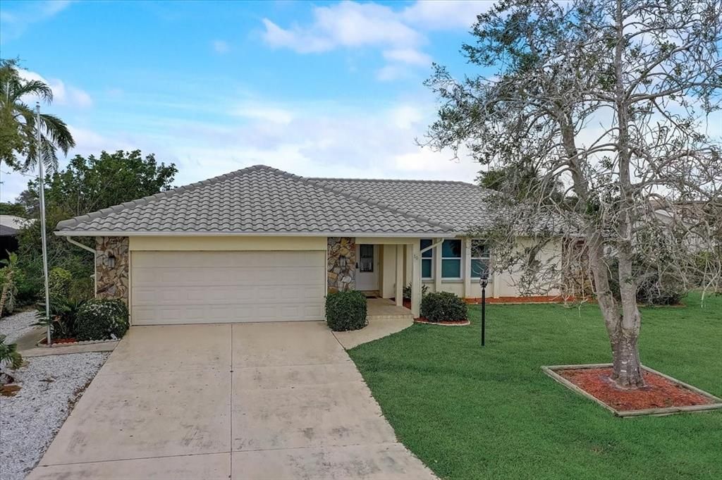 For Rent: $6,000 (2 beds, 2 baths, 1867 Square Feet)