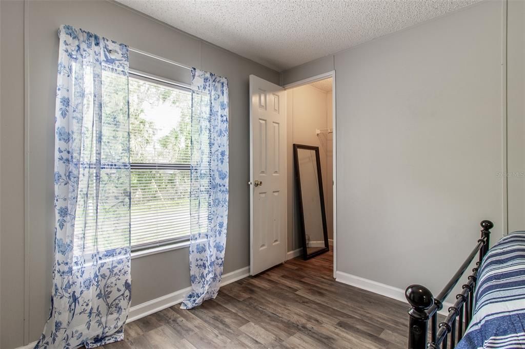 На продажу: $299,000 (3 спален, 2 ванн, 1728 Квадратных фут)