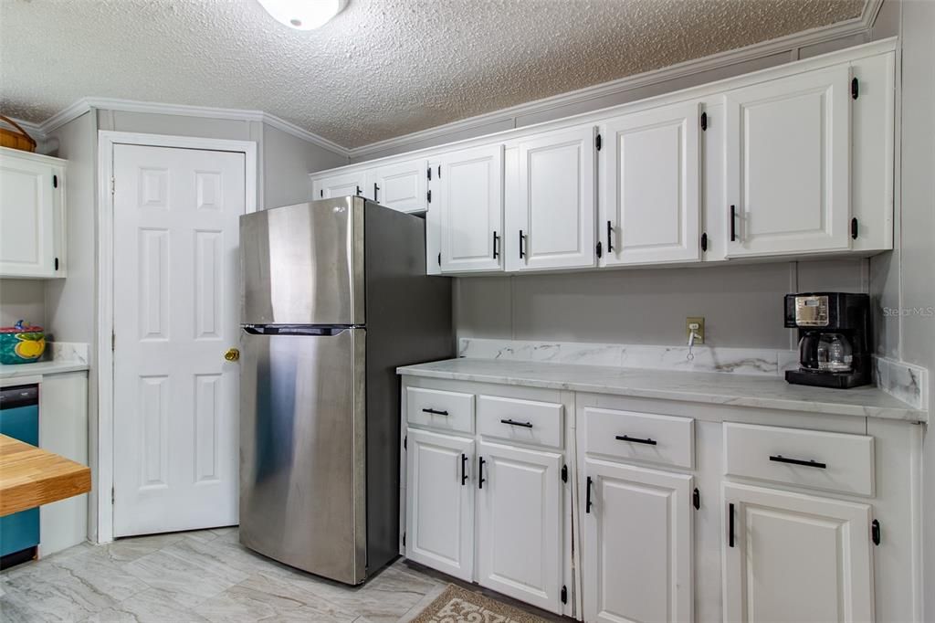 На продажу: $299,000 (3 спален, 2 ванн, 1728 Квадратных фут)