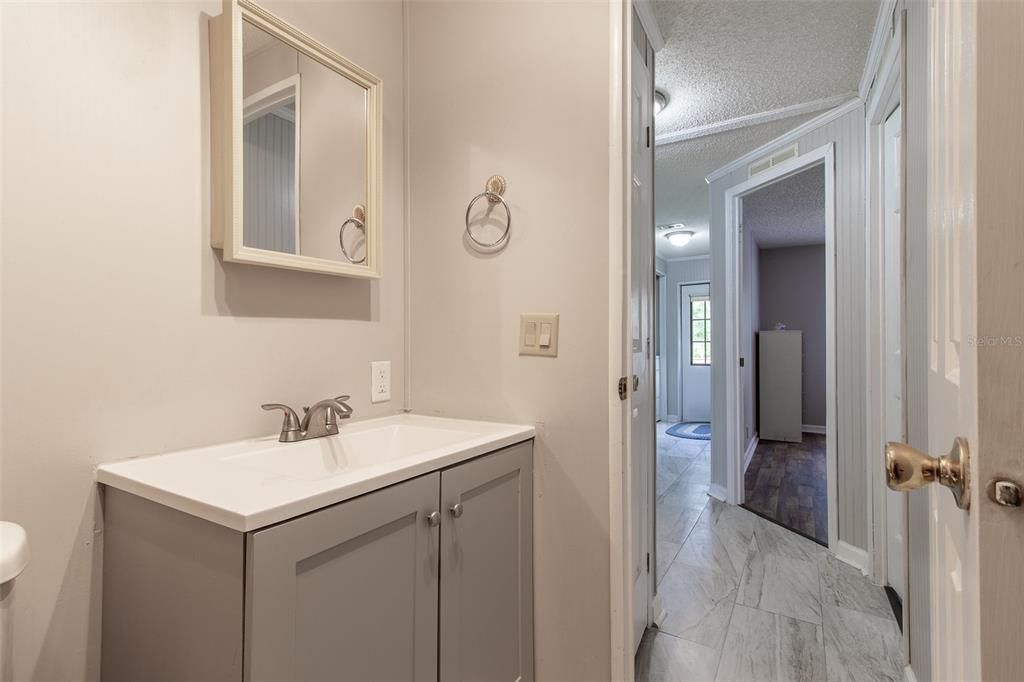 На продажу: $299,000 (3 спален, 2 ванн, 1728 Квадратных фут)