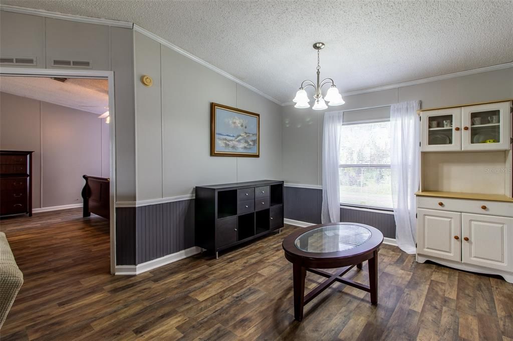 На продажу: $299,000 (3 спален, 2 ванн, 1728 Квадратных фут)