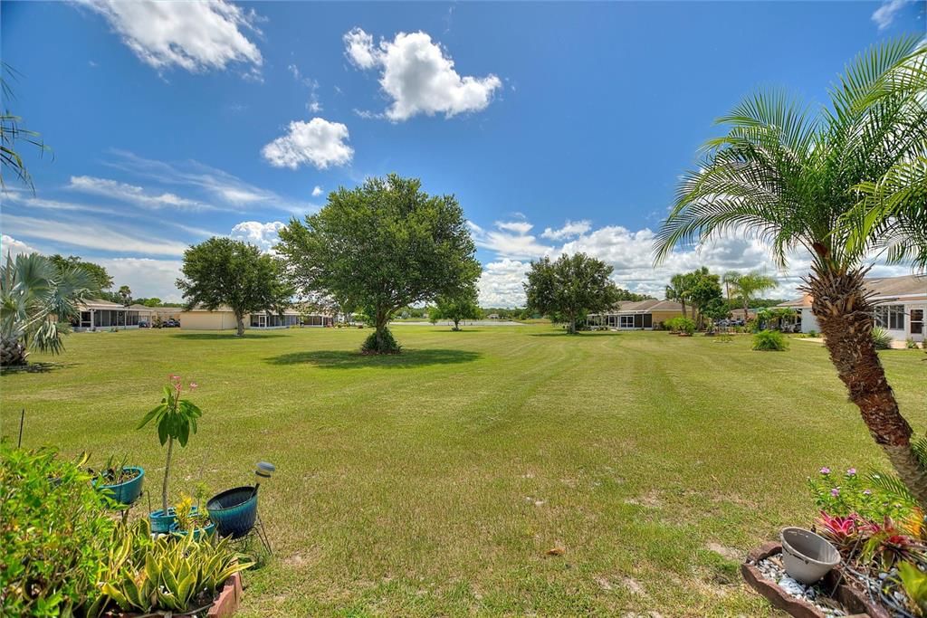 待售: $140,000 (1 贝兹, 1 浴室, 648 平方英尺)