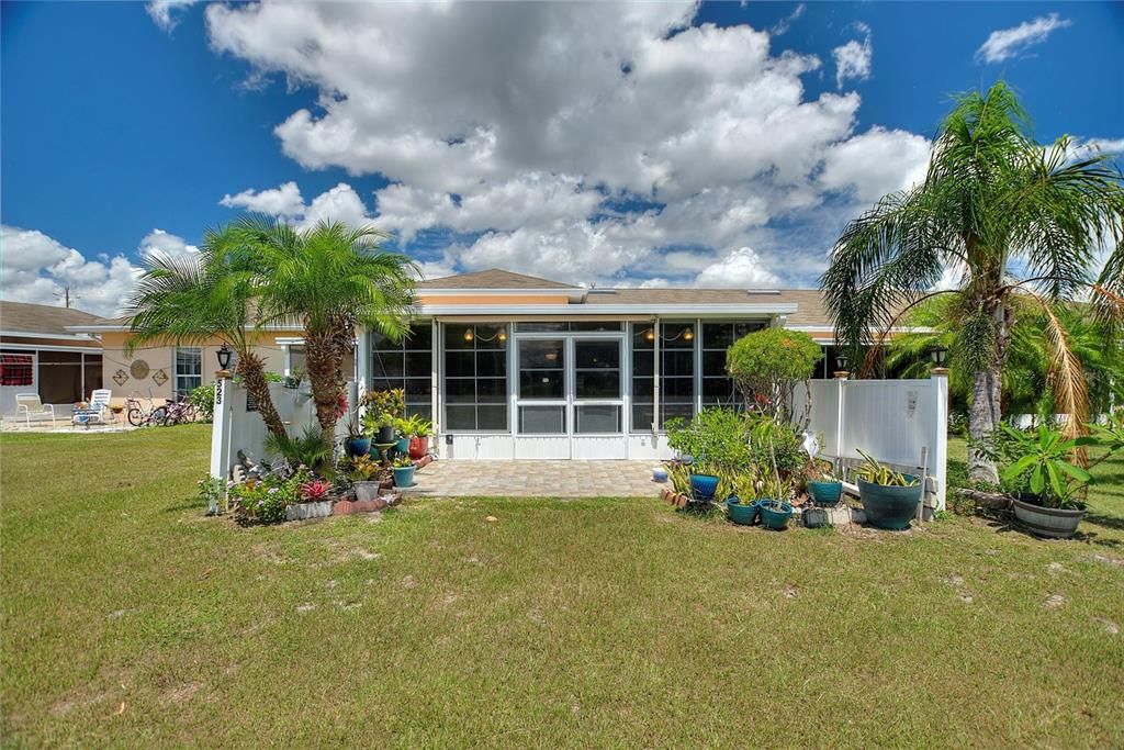 待售: $140,000 (1 贝兹, 1 浴室, 648 平方英尺)