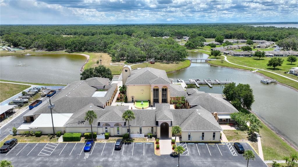 待售: $140,000 (1 贝兹, 1 浴室, 648 平方英尺)