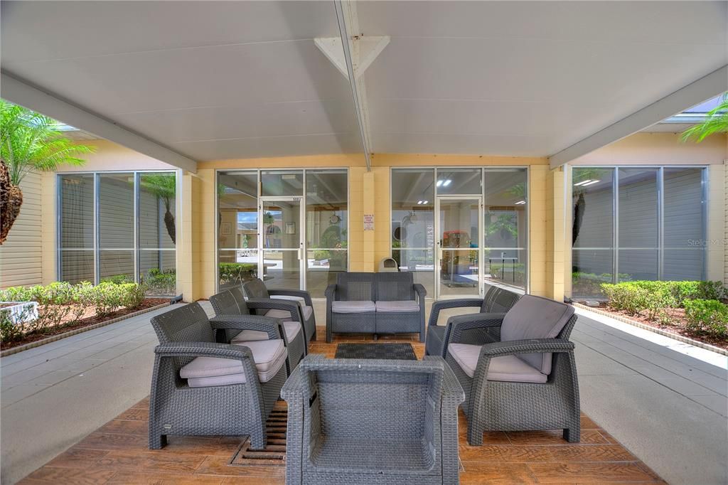 待售: $140,000 (1 贝兹, 1 浴室, 648 平方英尺)