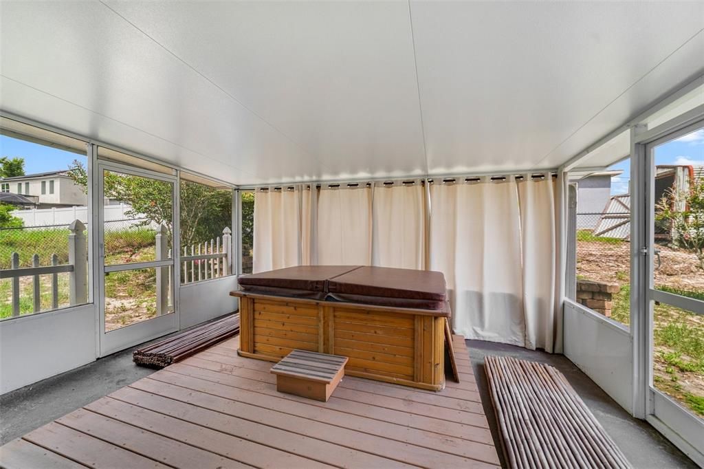 Active With Contract: $250,000 (3 beds, 2 baths, 1819 Square Feet)