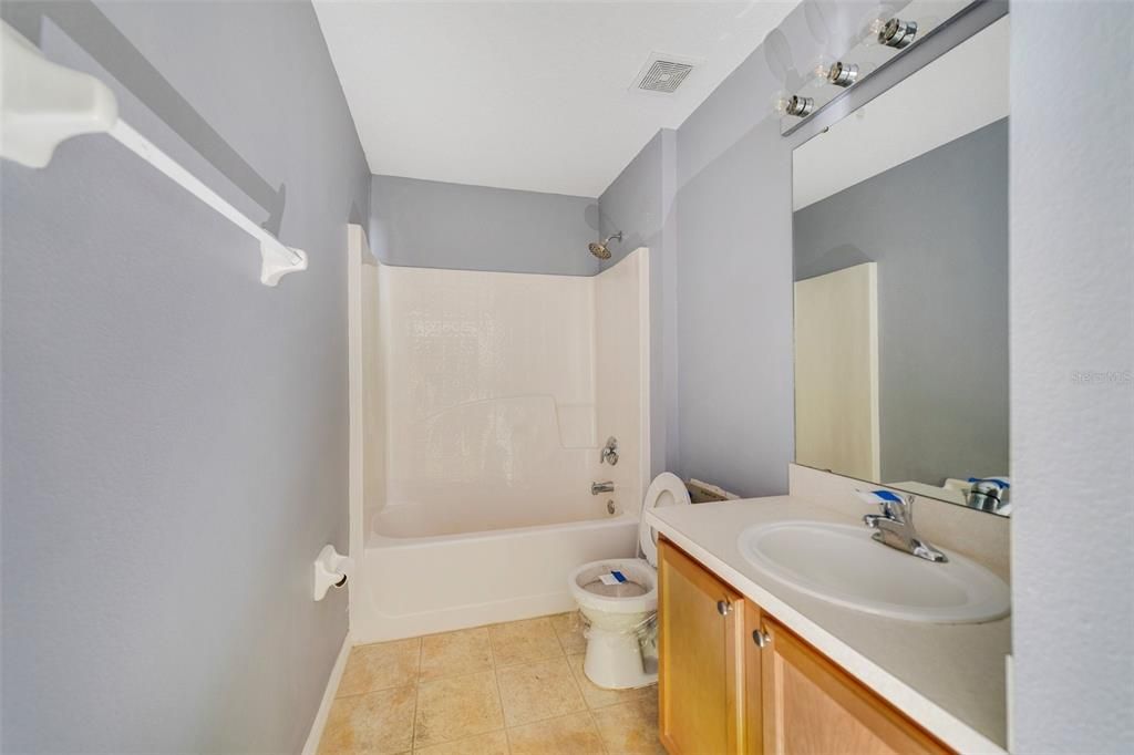 Active With Contract: $250,000 (3 beds, 2 baths, 1819 Square Feet)