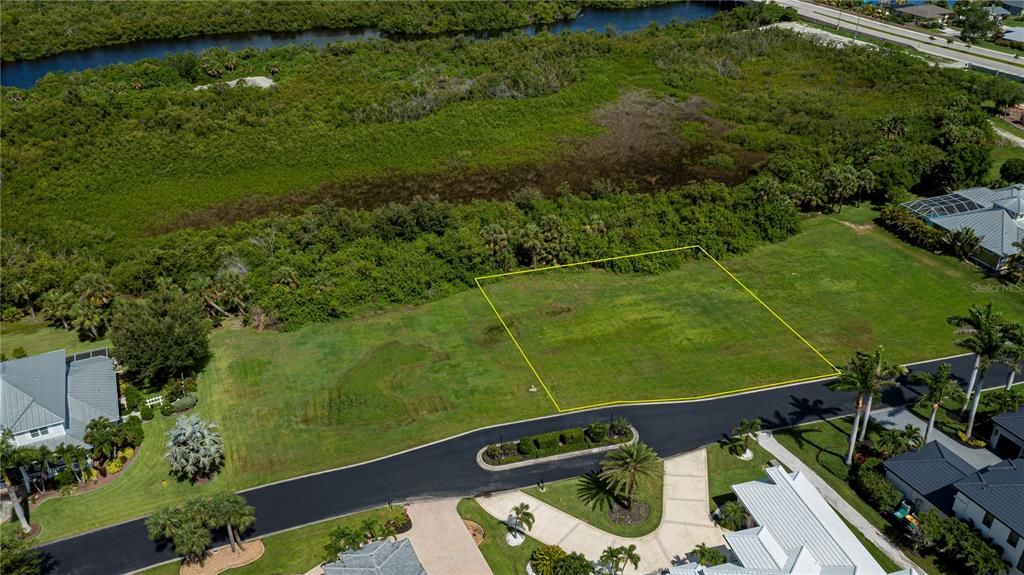 待售: $140,000 (0.54 acres)
