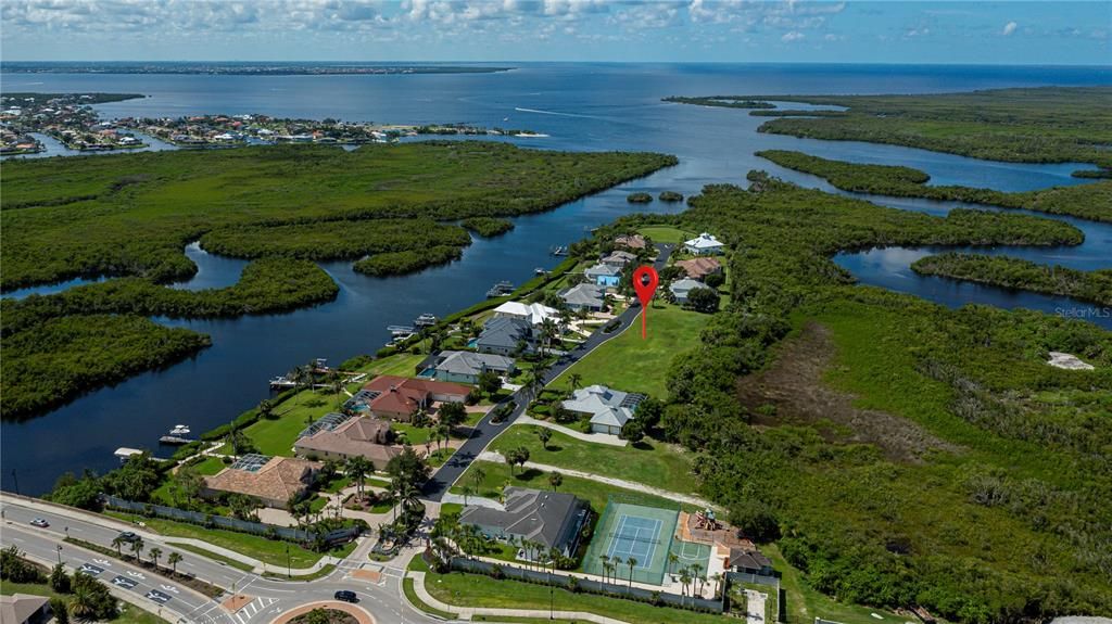 待售: $140,000 (0.54 acres)