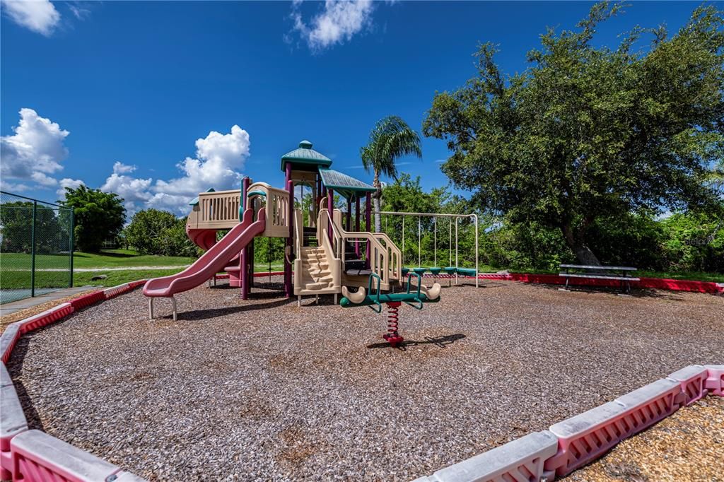 待售: $140,000 (0.54 acres)