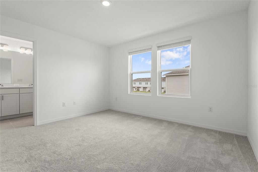 En Renta: $2,550 (3 camas, 2 baños, 1373 Pies cuadrados)