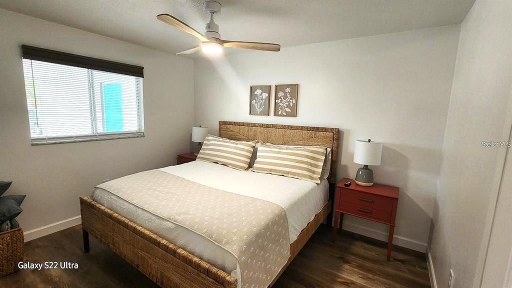 待售: $580,000 (2 贝兹, 0 浴室, 1484 平方英尺)