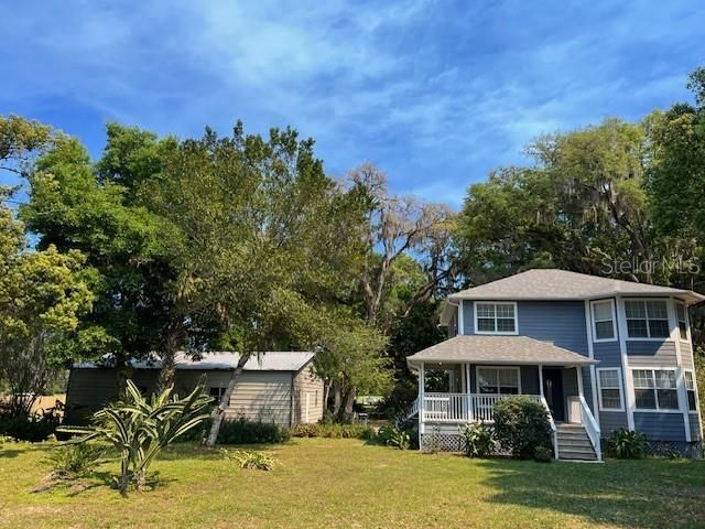Recently Sold: $485,000 (3 beds, 2 baths, 1608 Square Feet)