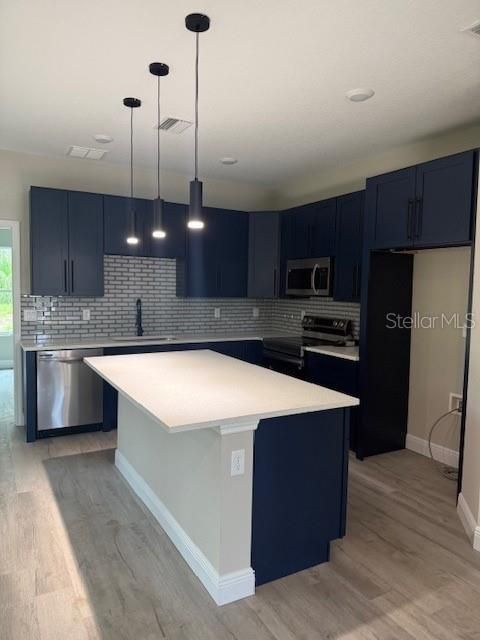 Active With Contract: $329,900 (3 beds, 2 baths, 1540 Square Feet)