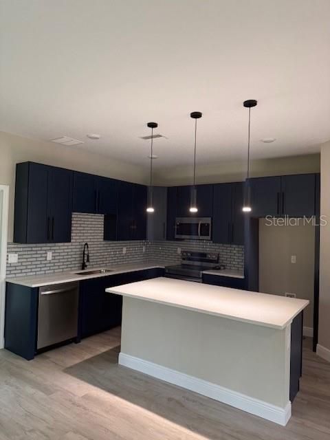 Active With Contract: $329,900 (3 beds, 2 baths, 1540 Square Feet)