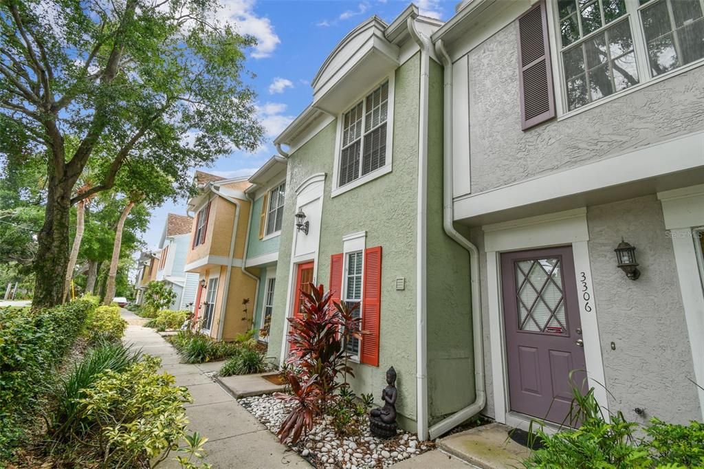 待售: $190,000 (2 贝兹, 2 浴室, 1110 平方英尺)