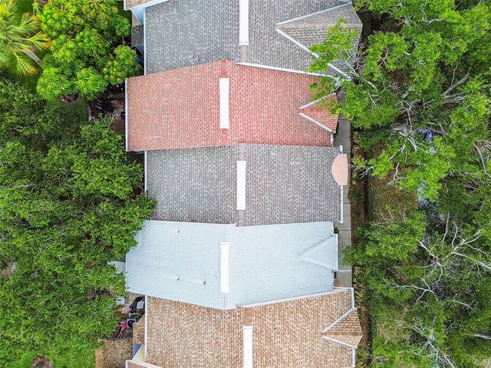 待售: $190,000 (2 贝兹, 2 浴室, 1110 平方英尺)