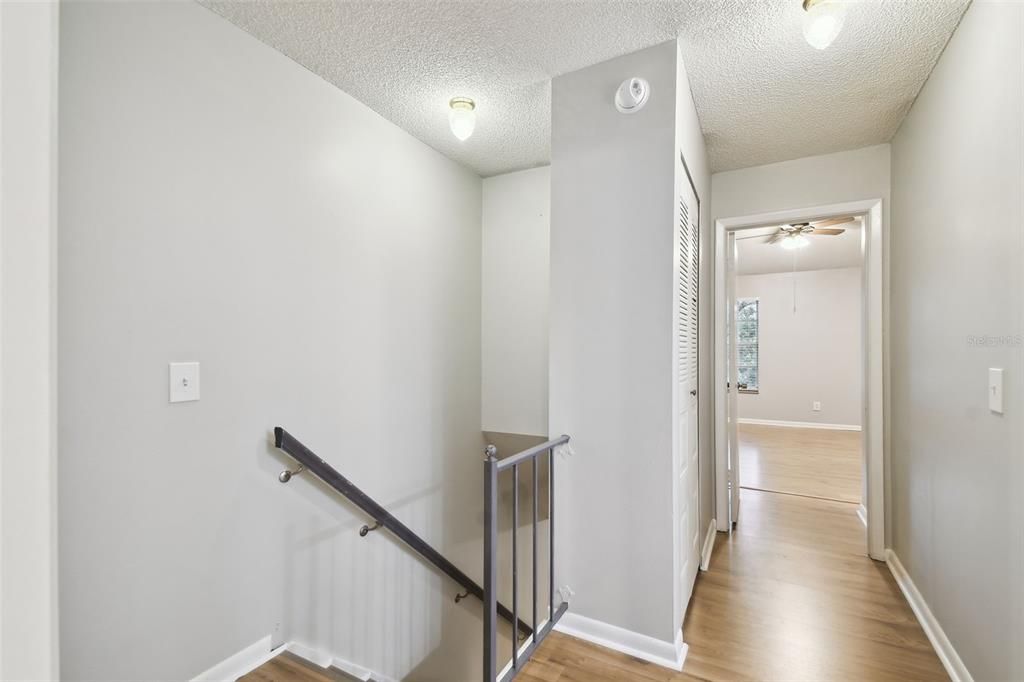 待售: $190,000 (2 贝兹, 2 浴室, 1110 平方英尺)