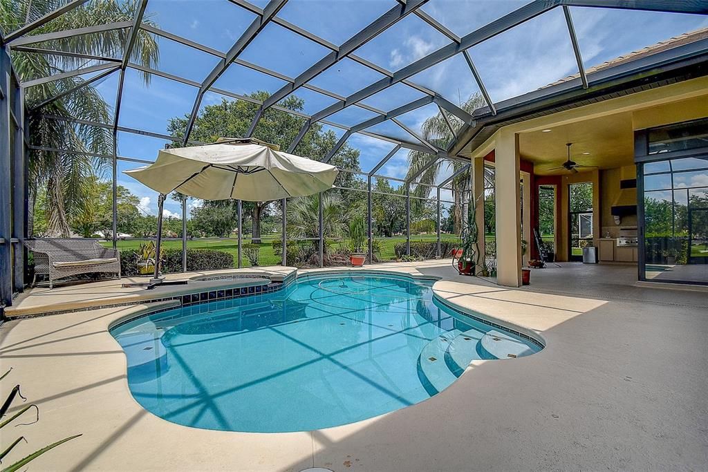 На продажу: $819,000 (4 спален, 3 ванн, 3121 Квадратных фут)