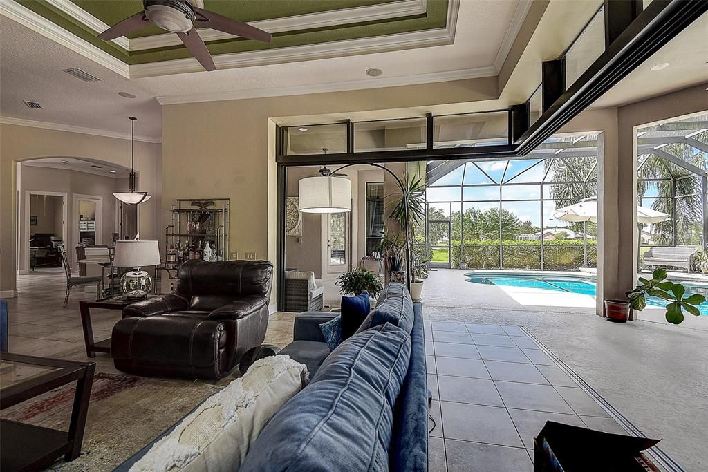 На продажу: $819,000 (4 спален, 3 ванн, 3121 Квадратных фут)