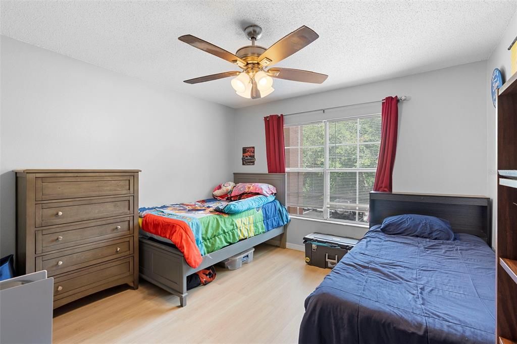 En Venta: $270,000 (3 camas, 2 baños, 1180 Pies cuadrados)