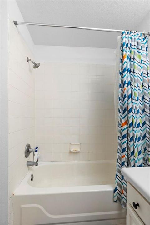 En Venta: $270,000 (3 camas, 2 baños, 1180 Pies cuadrados)