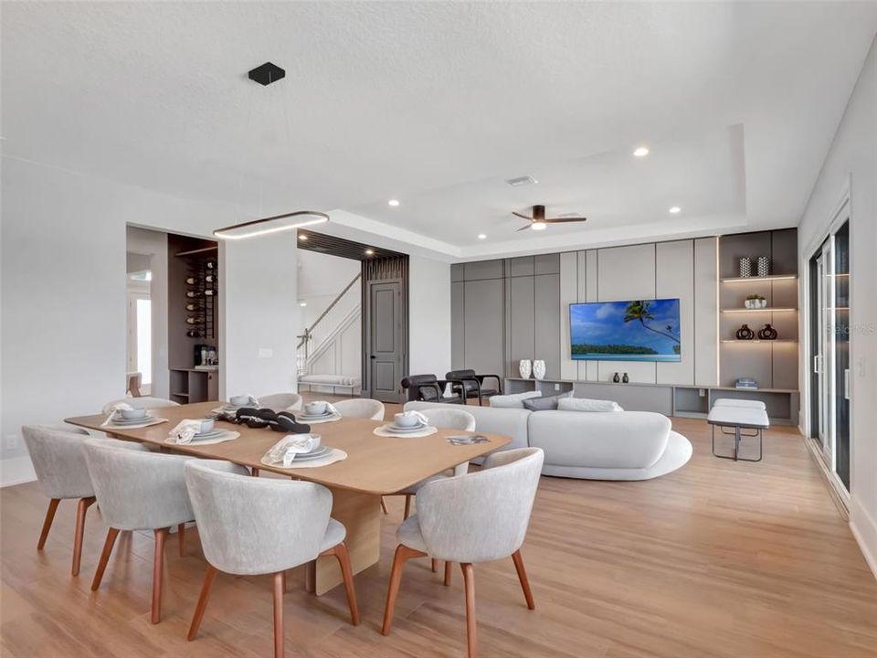 For Rent: $14,700 (5 beds, 4 baths, 4355 Square Feet)