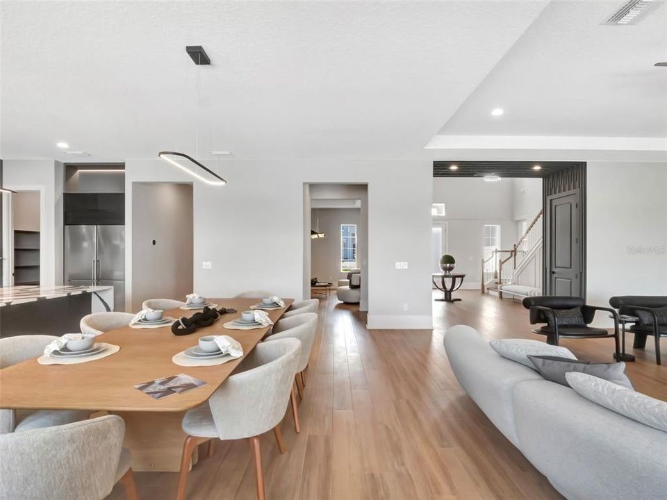 For Rent: $14,700 (5 beds, 4 baths, 4355 Square Feet)