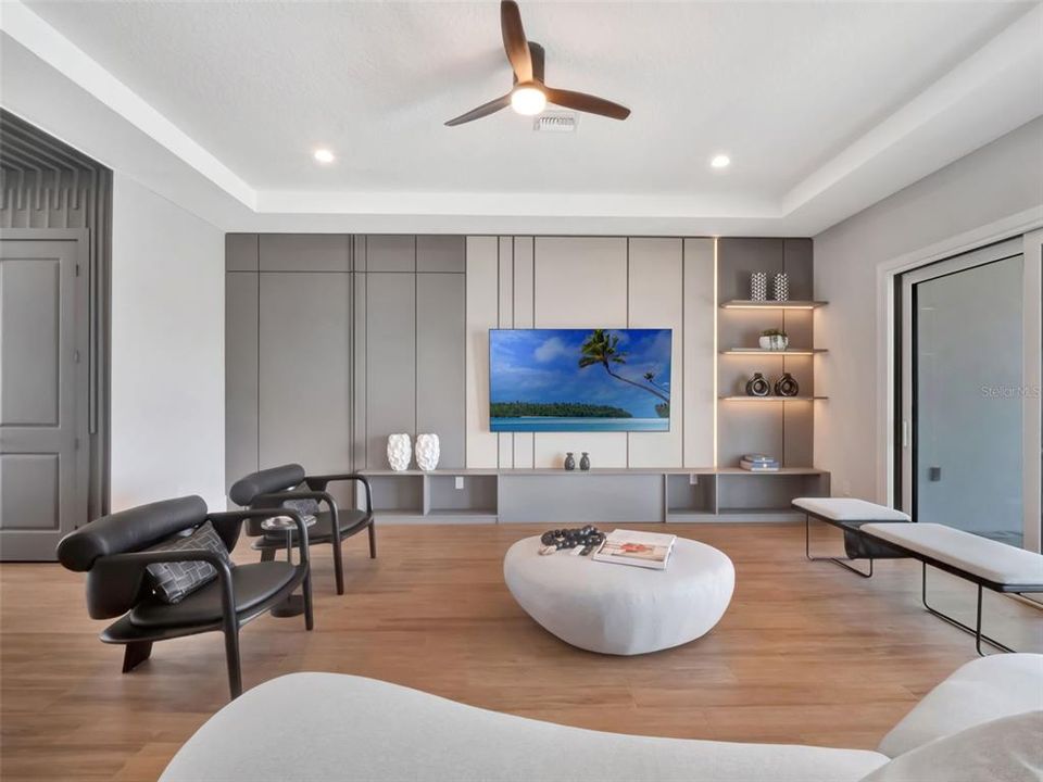 For Rent: $14,700 (5 beds, 4 baths, 4355 Square Feet)