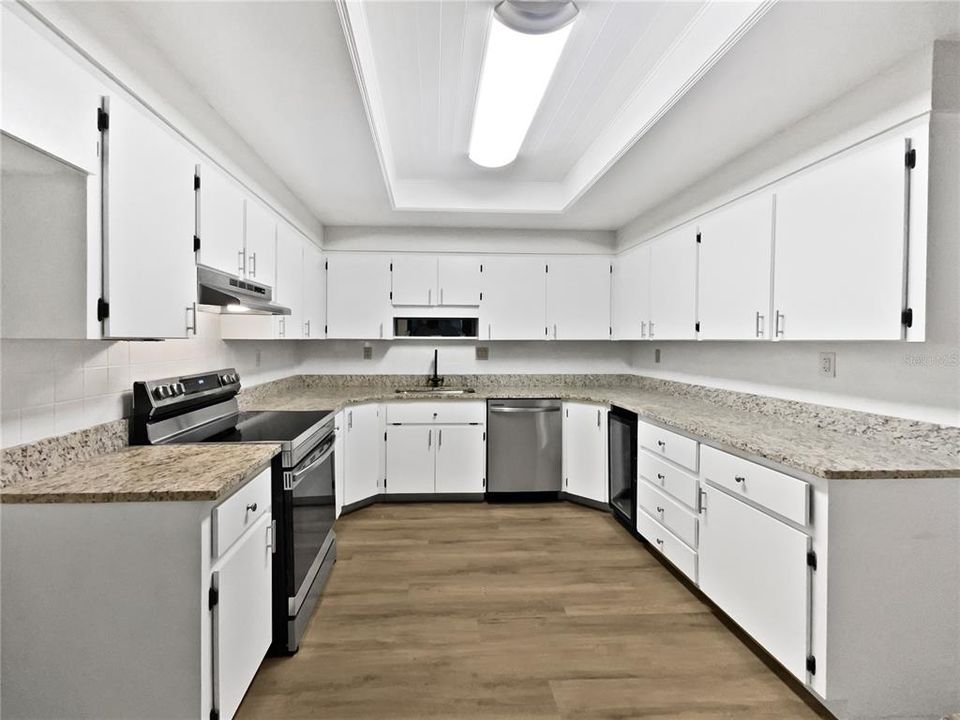 En Venta: $345,000 (2 camas, 2 baños, 1300 Pies cuadrados)