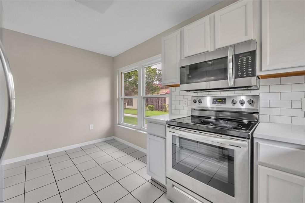 На продажу: $190,000 (2 спален, 2 ванн, 1038 Квадратных фут)