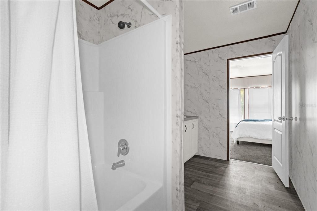 En Venta: $225,000 (4 camas, 2 baños, 1456 Pies cuadrados)