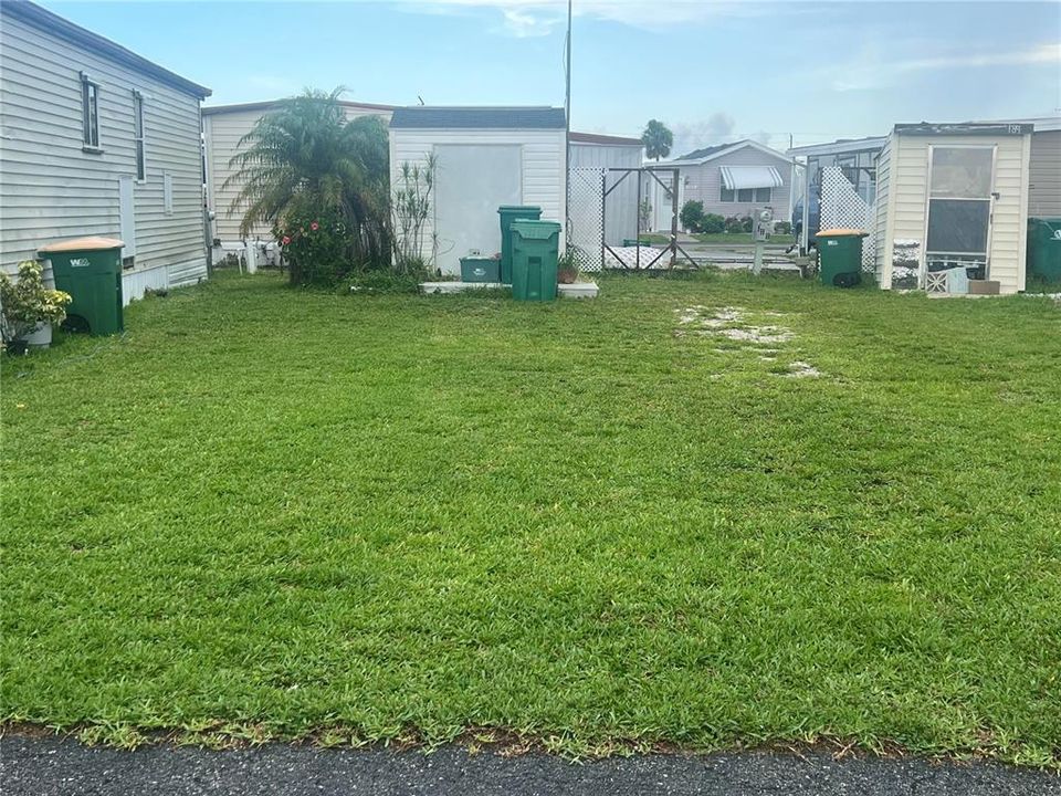 待售: $43,000 (0.04 acres)