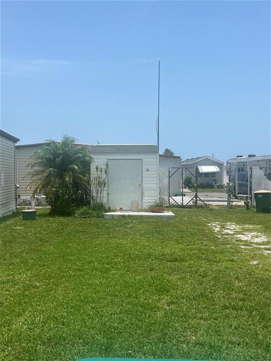 待售: $43,000 (0.04 acres)