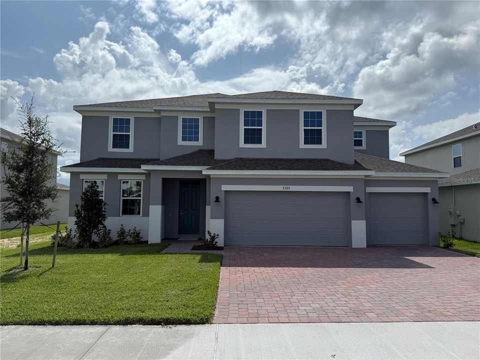 Недавно продано: $680,157 (5 спален, 3 ванн, 3800 Квадратных фут)