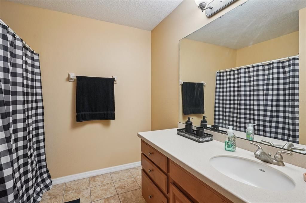 Active With Contract: $294,997 (3 beds, 2 baths, 1827 Square Feet)