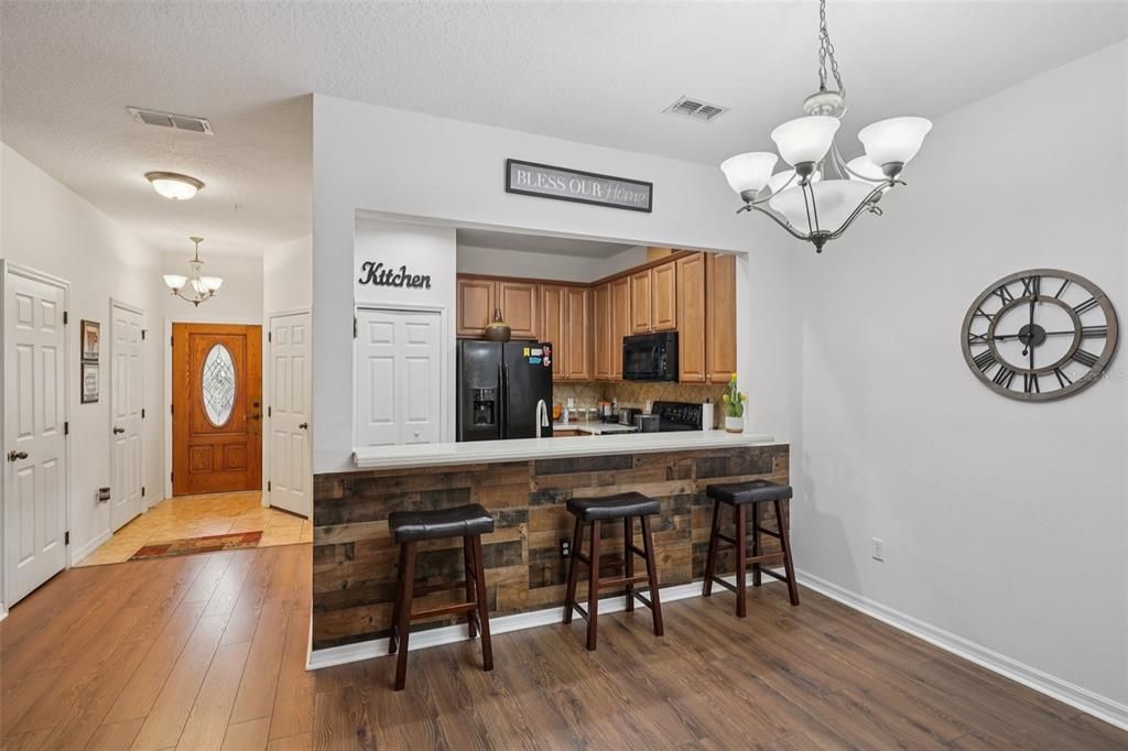 Active With Contract: $294,997 (3 beds, 2 baths, 1827 Square Feet)