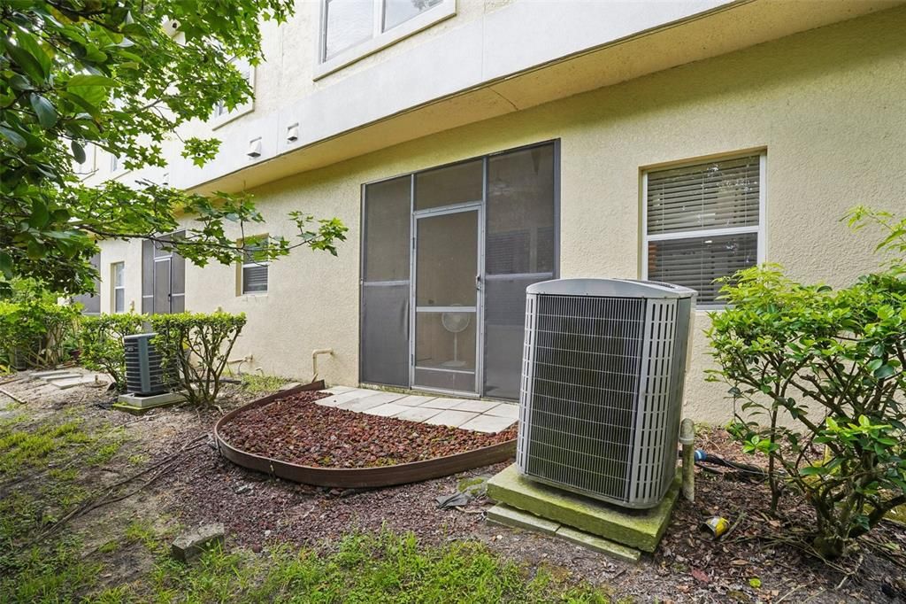 Active With Contract: $294,997 (3 beds, 2 baths, 1827 Square Feet)