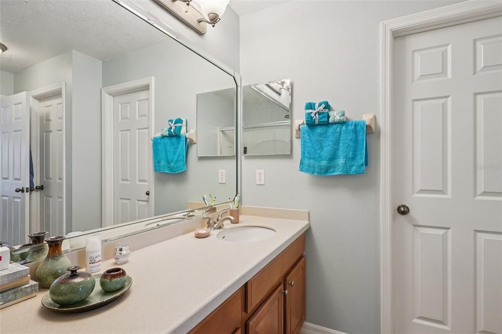 Active With Contract: $294,997 (3 beds, 2 baths, 1827 Square Feet)