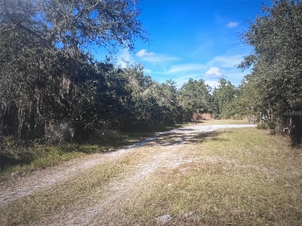 En Venta: $180,000 (1.50 acres)