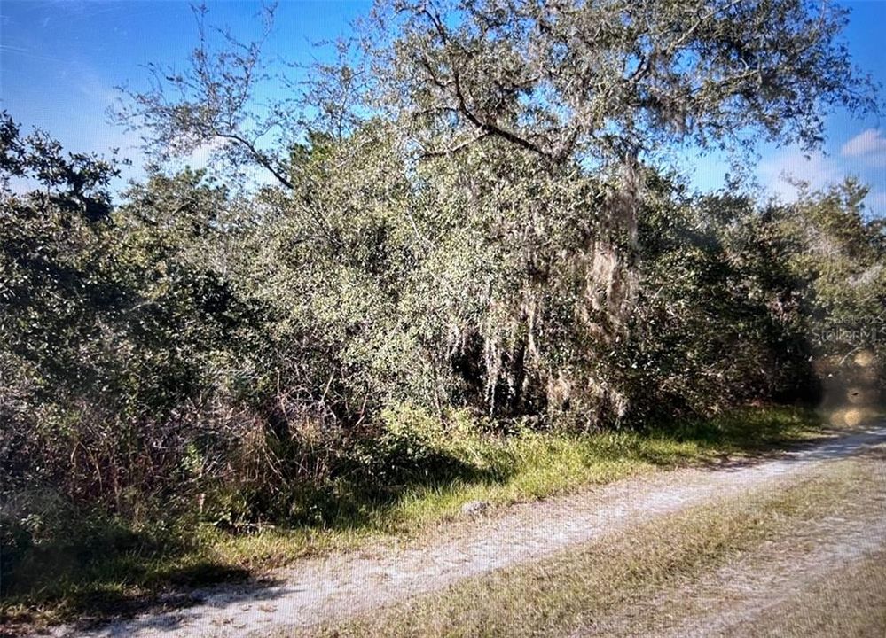 En Venta: $180,000 (1.50 acres)