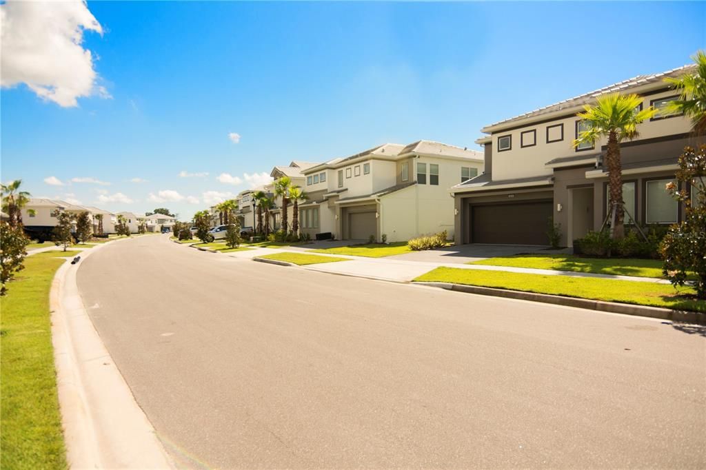 For Rent: $5,300 (10 beds, 8 baths, 4095 Square Feet)