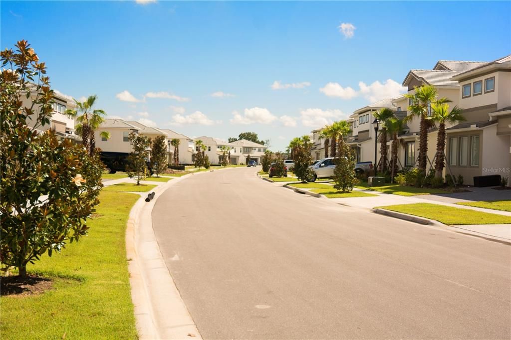 For Rent: $5,300 (10 beds, 8 baths, 4095 Square Feet)