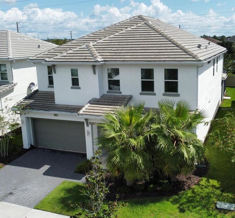 For Rent: $5,300 (10 beds, 8 baths, 4095 Square Feet)